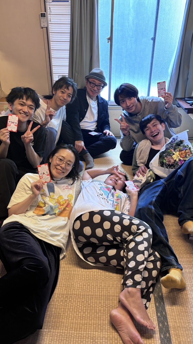 HYamazaki12's tweet photo. 「The Closet Revue」全公演終演しました㊗️🎊
終わったどーーーーッ‼️ https://t.co/Ht5g56zA0F