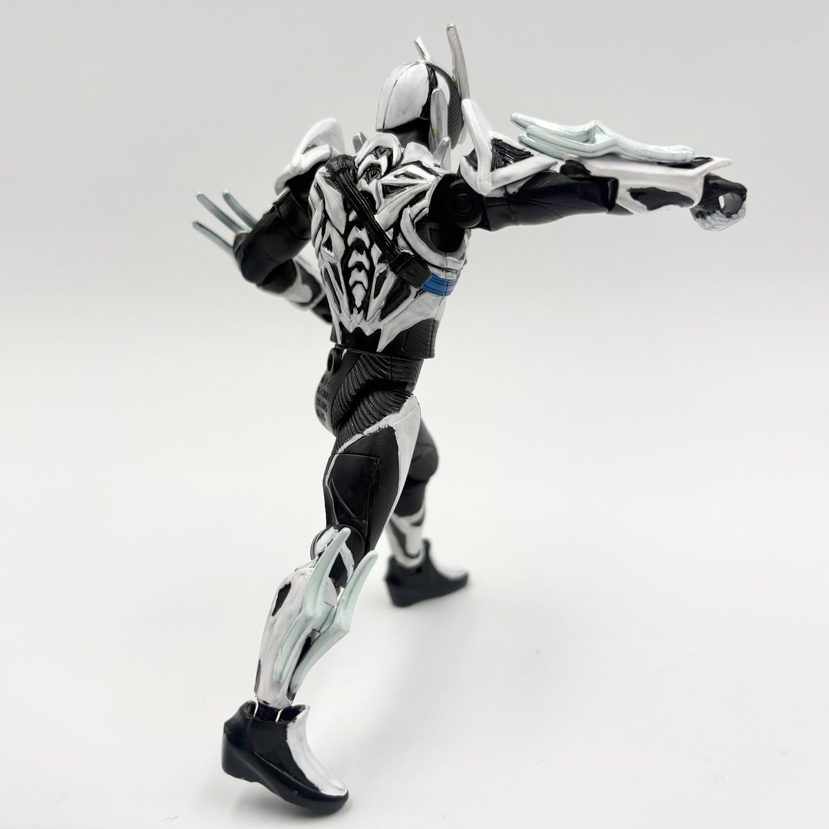 くろタツ4T tweet media