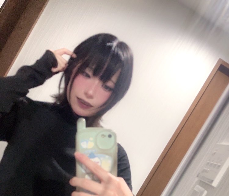 いろ tweet media