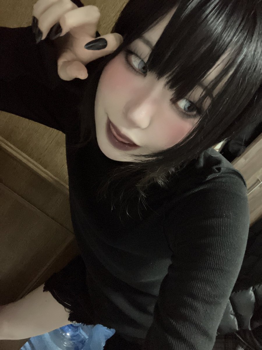 いろ tweet media
