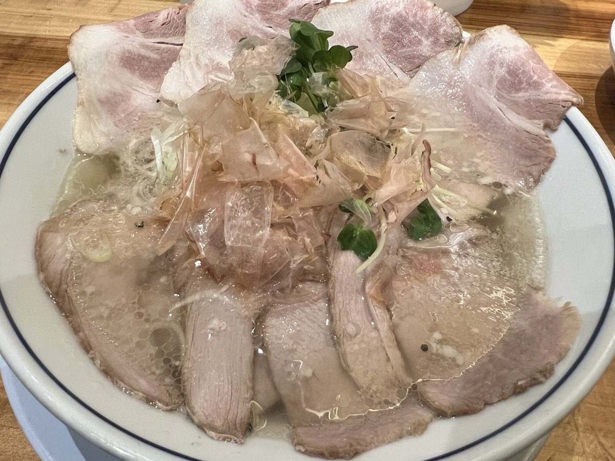 松岡ﾌﾟﾙｬ(草むしり検定2級・三代目料理長)@ほかほか米ライス@ユニアリ垢ブラウ(WS)垢ポケカ垢 tweet media