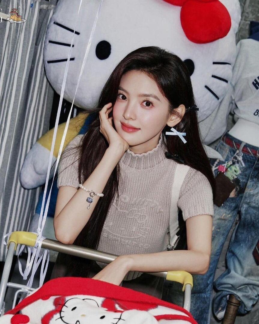 SOC-IE 💛 ˚☽˚.⋆ tweet media
