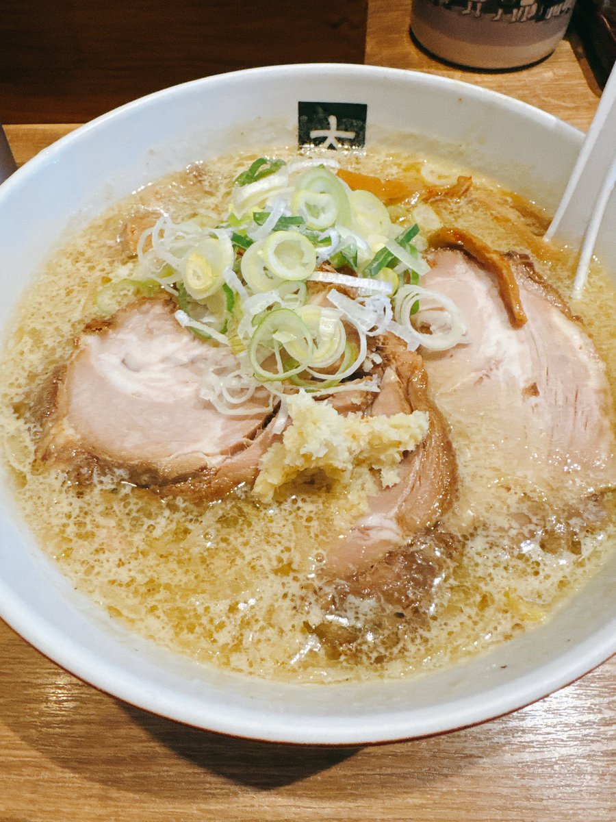 Maru tweet media