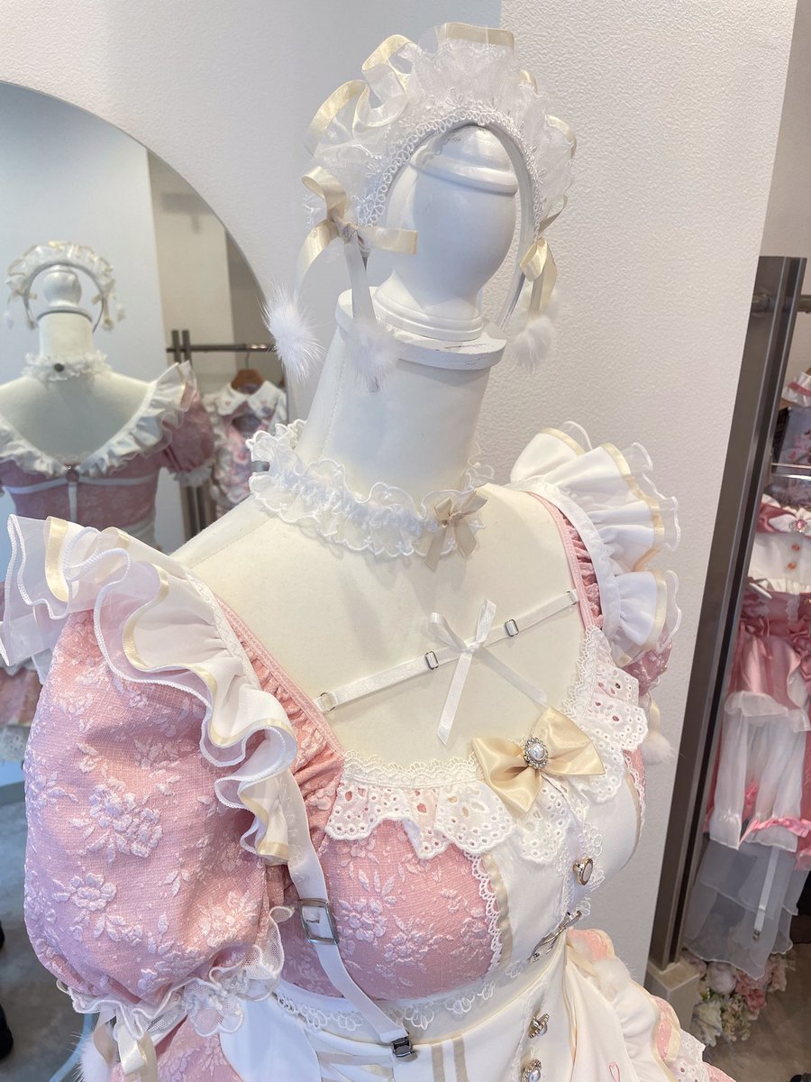 Malymoon秋葉原店 tweet media