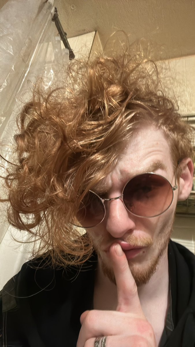 TheGoatfurboy's tweet photo. This is how bottoms look when they take a shit https://t.co/0eMpW10LuH