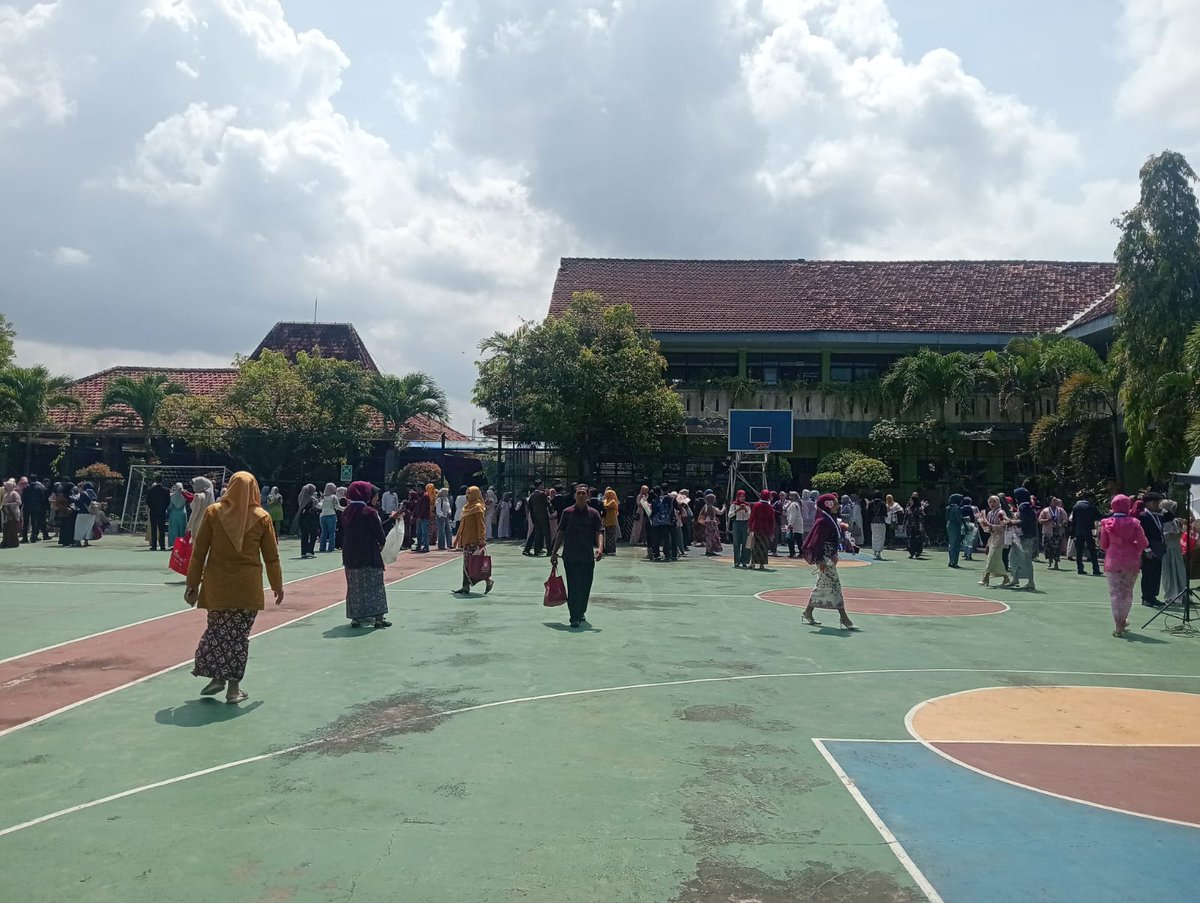 Humas Polsek Wates tweet media