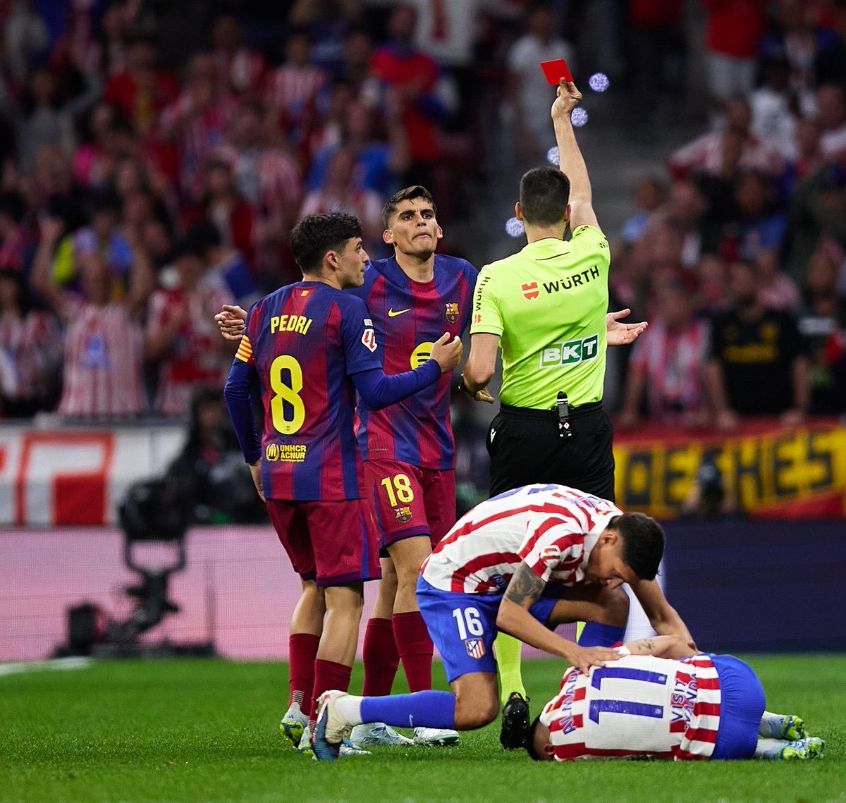 FCB World tweet media