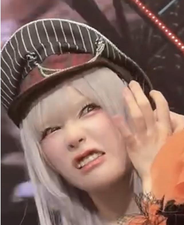 みん tweet media