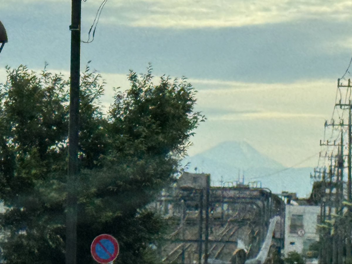 shigerosso's tweet photo. 久しぶりの🗻
20260504
#富士山 #世田谷代田 https://t.co/ecXxRhO1TK