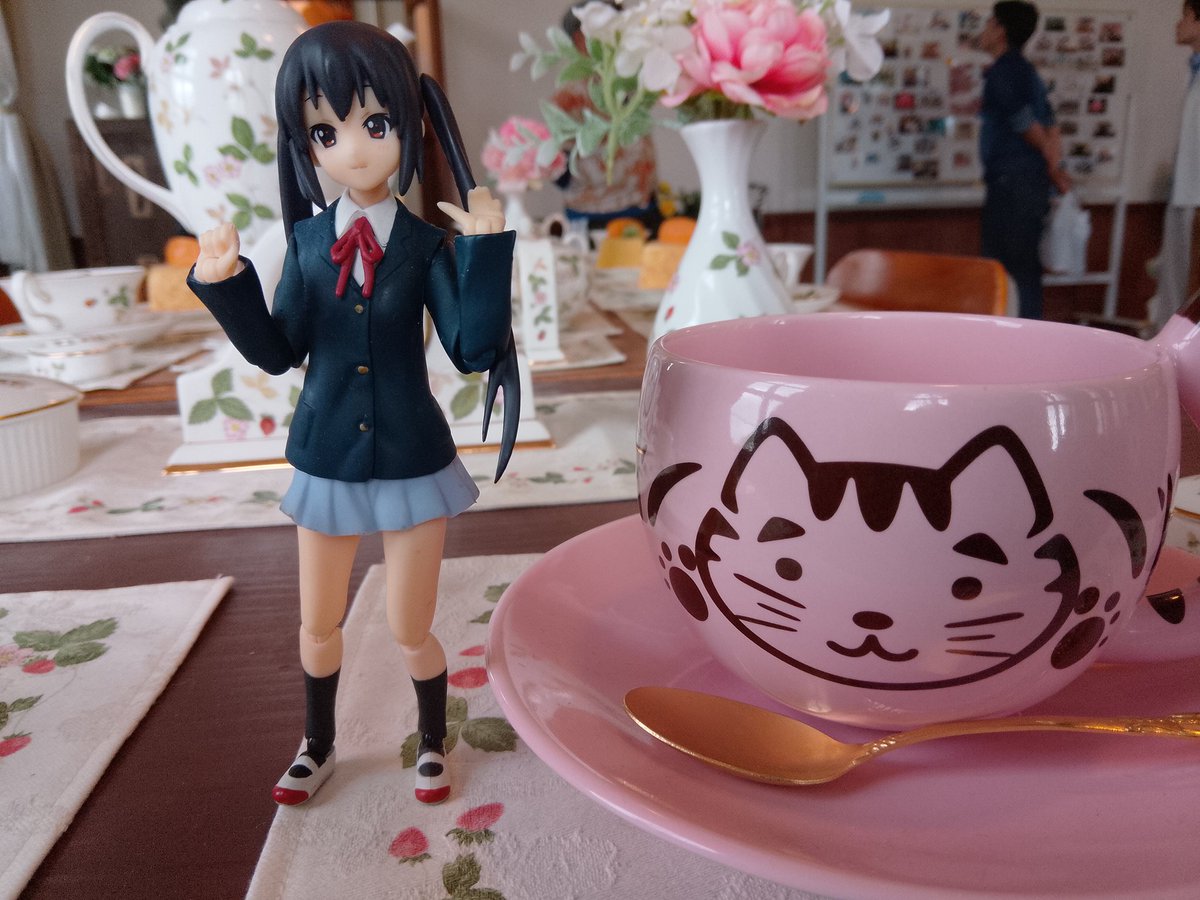 R.ろびん＠馬めモ tweet media