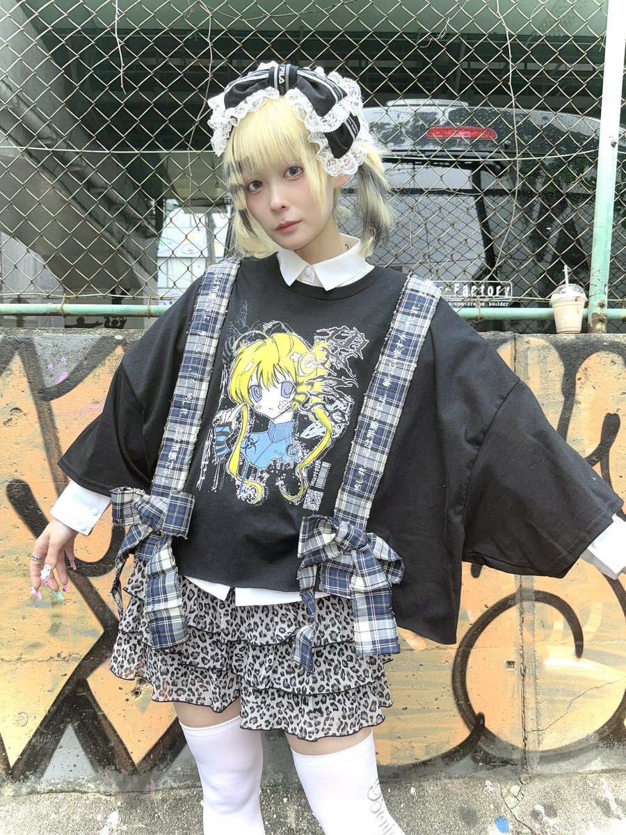 雀蜂　大阪アメ村 tweet media