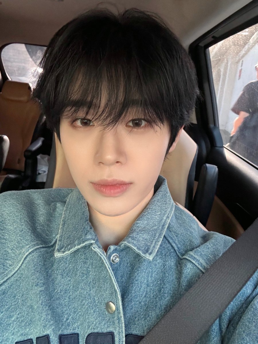 💌 tweet media