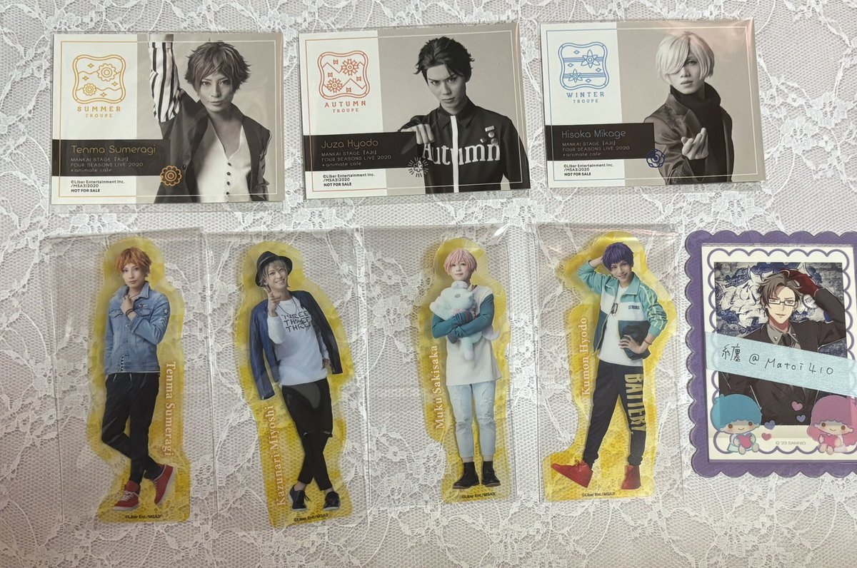 Matoi410's tweet photo. 【譲渡】舞台A3！ エーステ ステッカー アクリルカード ブロマイド

(譲)画像参照

(求)各50円

※ケース等で保管していましたが、あくまで素人保管になります。年数経過している物もありますので、気になる方はお声かけご遠慮ください。
※複数纏めての方を優先させていただく場合がございます。
→ https://t.co/CaeQ6J1HkO