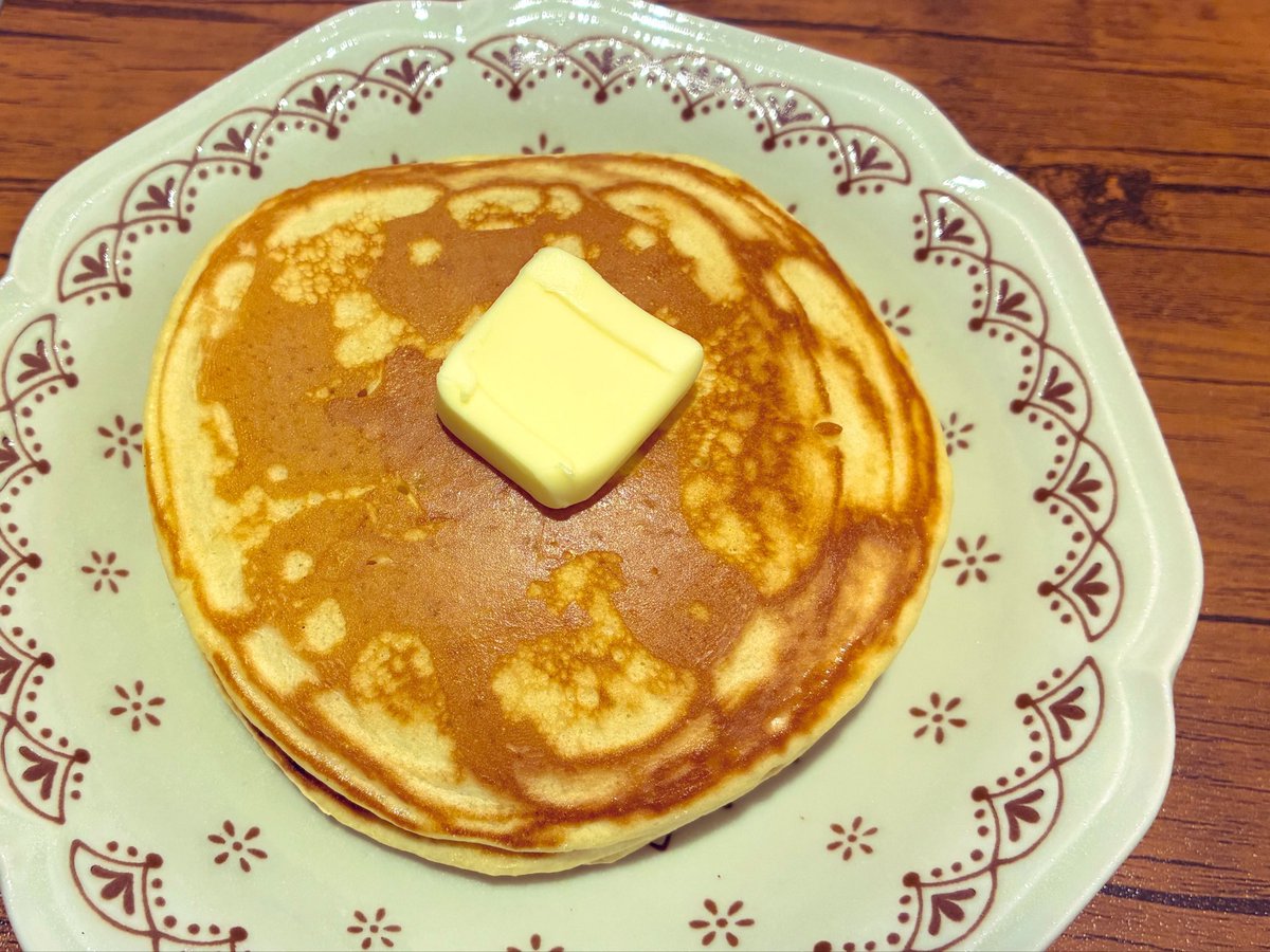 AwaneFuwa's tweet photo. 今の住まいに越してきて初めてホットケーキを作りました🥞
3年目のニューイベントです🍽️ https://t.co/migCU5fHl3