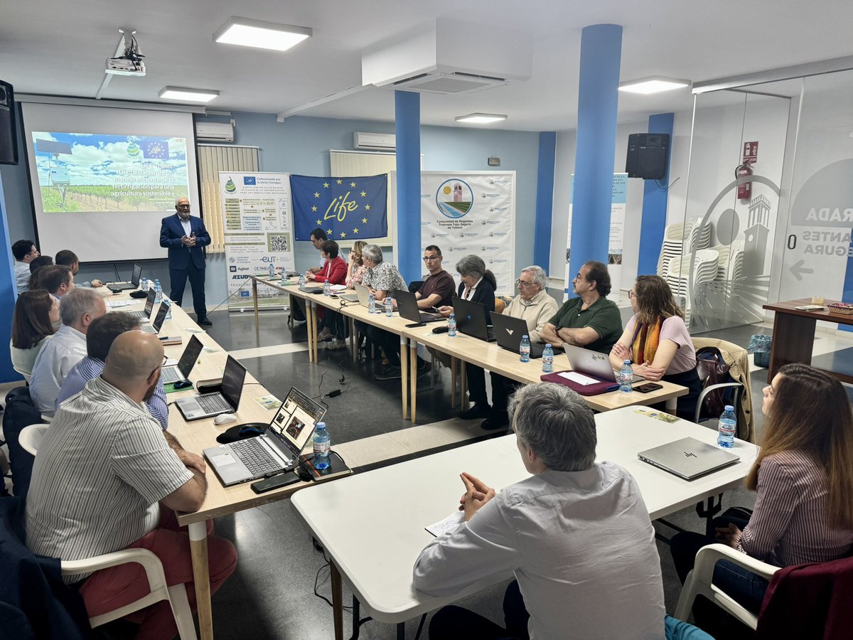 crtotana's tweet image. Hoy acogemos la reunión de seguimiento del proyecto Life Triplet.

Un espacio clave para evaluar avances, compartir resultados y seguir impulsando soluciones sostenibles e innovadoras. 

#LifeTriplet #Sostenibilidad #Innovacion