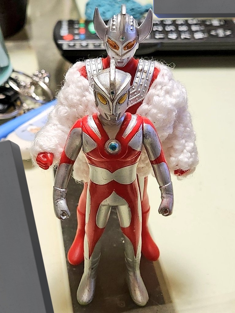 くじ引きで捕まえたエース兄さんなんかちったくてかわいい あと硬い