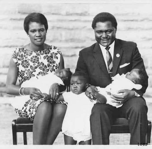 Malone1k's tweet image. Where are Tom Mboya's children and wife? Where did they go🤔