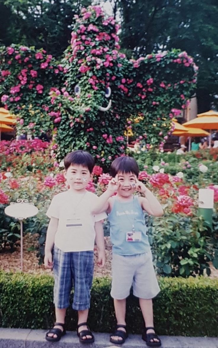 blrrydawn's tweet photo. Well yes, Son Dongju from Oneus and Son Dongmyeong from Onewe. A cute and talented family https://t.co/0WmlPDo9Ly