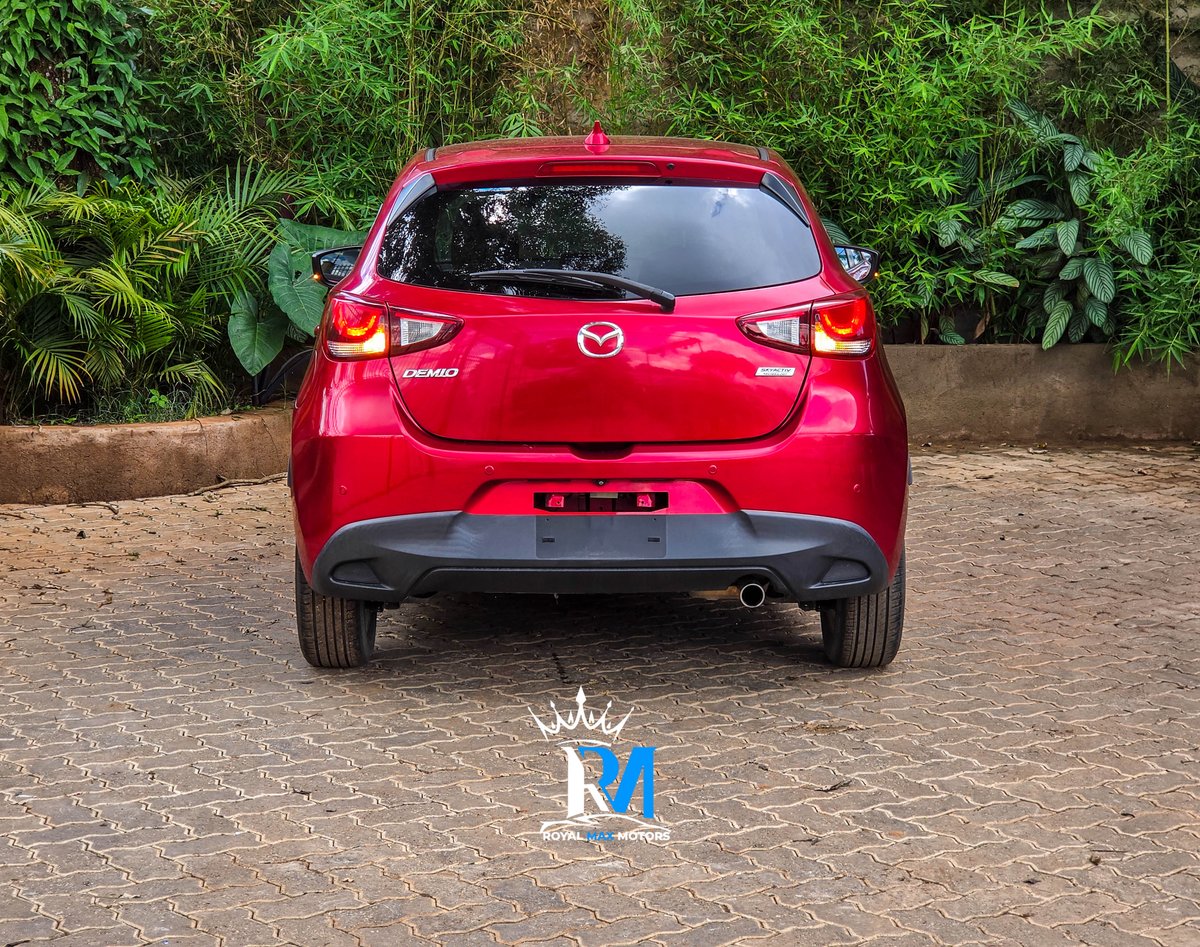 RoyalMaxMotors's tweet photo. Looking for a budget-friendly ride that still looks this good? 
2019 Mazda Demio Petrol — clean, efficient, and ready to go.
Cash price: Kes 1,480,000/=
☎️Sarah -0720 217 583 https://t.co/sI7UVMsq0B
