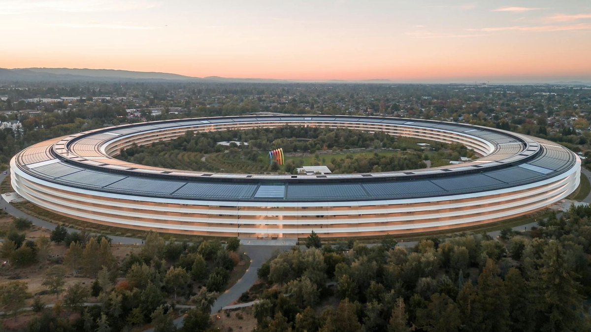 AfricTelegraph's tweet image. Les géants de la Silicon Valley inquiètent de plus en plus. Concentration de pouvoir sans précédent, influence géopolitique, données captées... La presse arabe tire la sonnette d'al… #Afrique #Technologies #Gafam #GeopolitiqueTech #IntelligenceArtificielle
