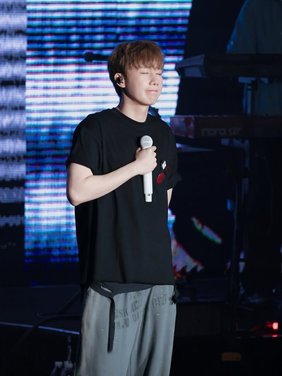 규지지 tweet media