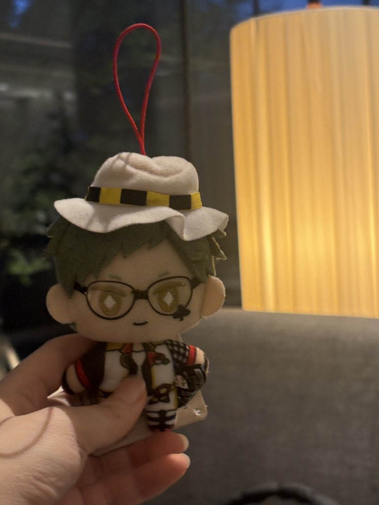 용용씌 tweet media