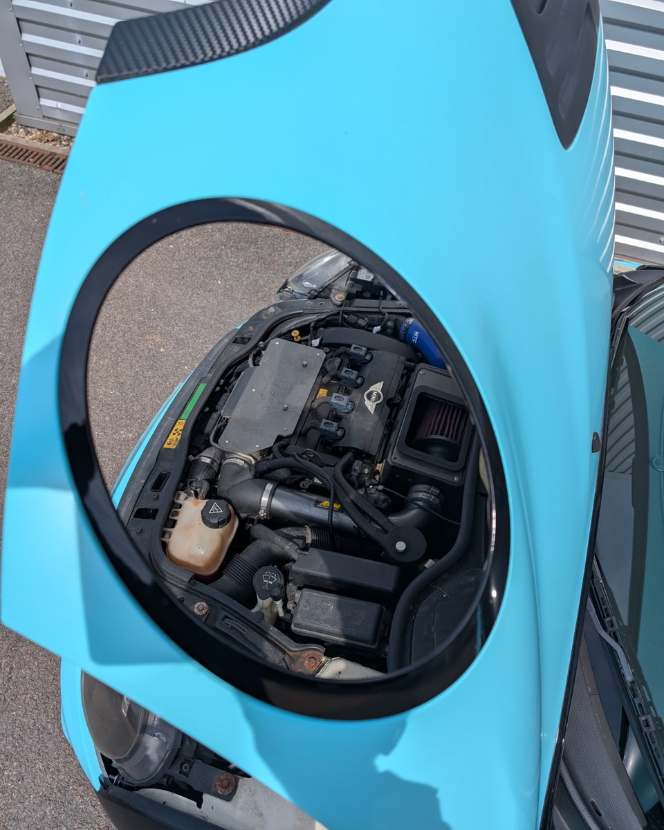autobunker_OG's tweet image. Coming to the channel at 5pm this evening, a mighty minty modified Mini! I get to grips with a track day toy that has a myriad of modifications, prompting the question - how many modifications are too many?

#mini #trackcar #sportscar #modifiedcar #trackday