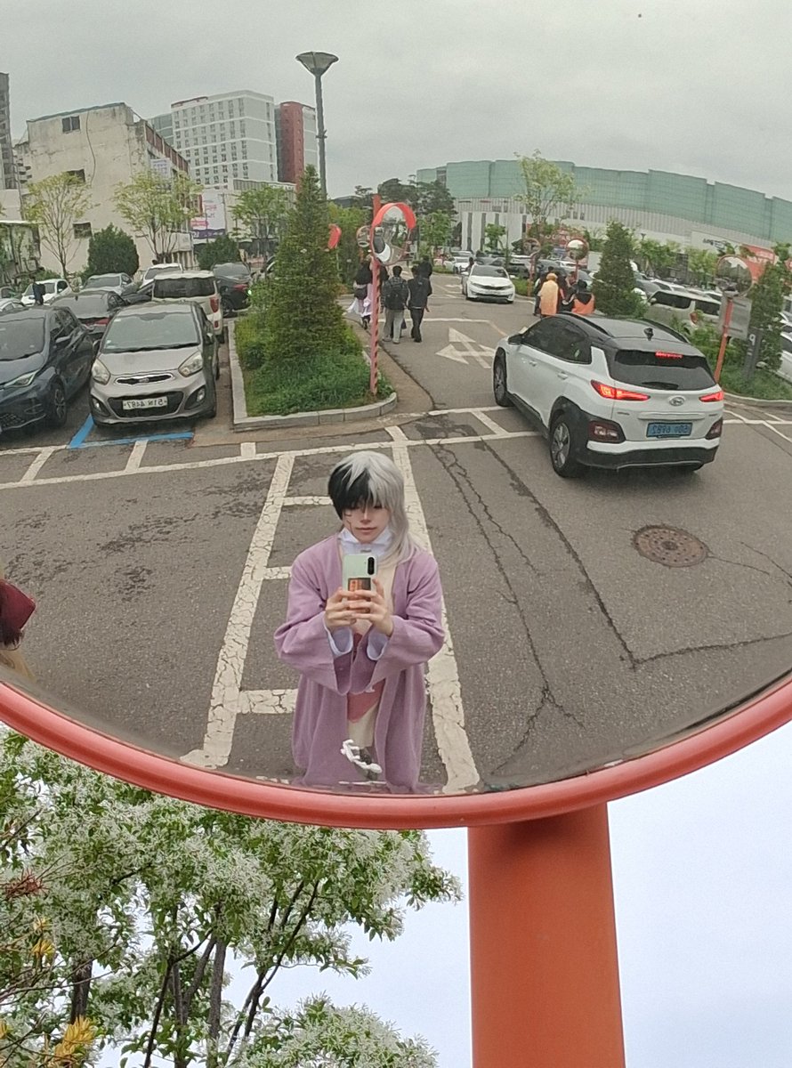 삼떠 tweet media