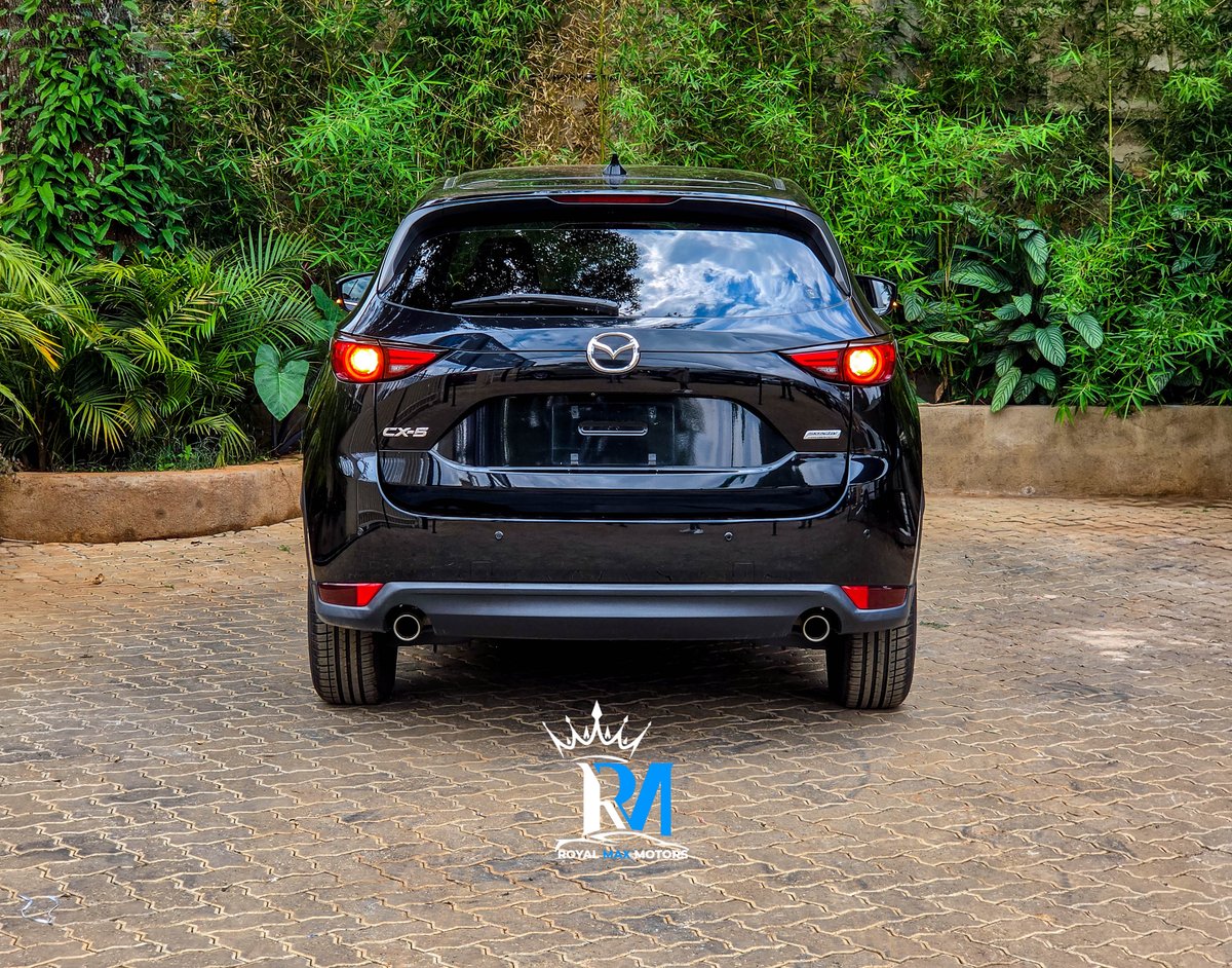 RoyalMaxMotors's tweet photo. Experience the 2019 Mazda CX-5 (Petrol). Every journey has a story, and the CX5 is here to make yours unforgettable.
Cash price: Kes 3,550,000/=
☎️Victor -0720 500 683 https://t.co/VOgMD3WMxF