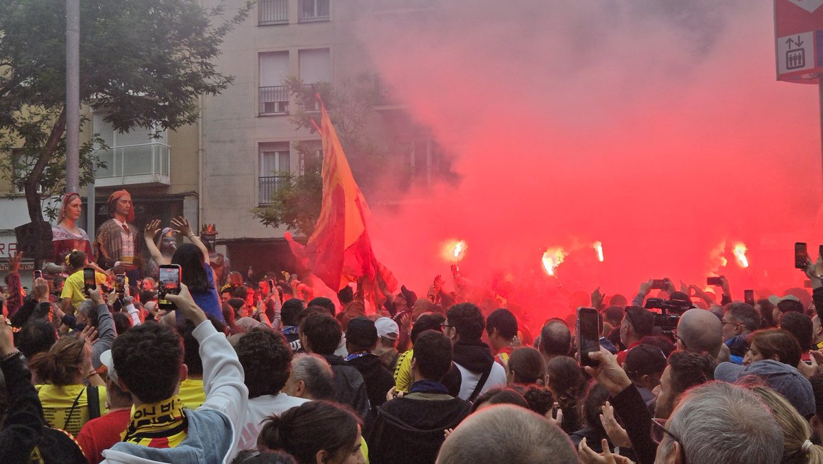 PensaRob's tweet photo. Que maco estava el poble 🔥 https://t.co/f5i47TjlIV
