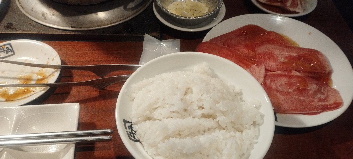 ハカサン tweet media