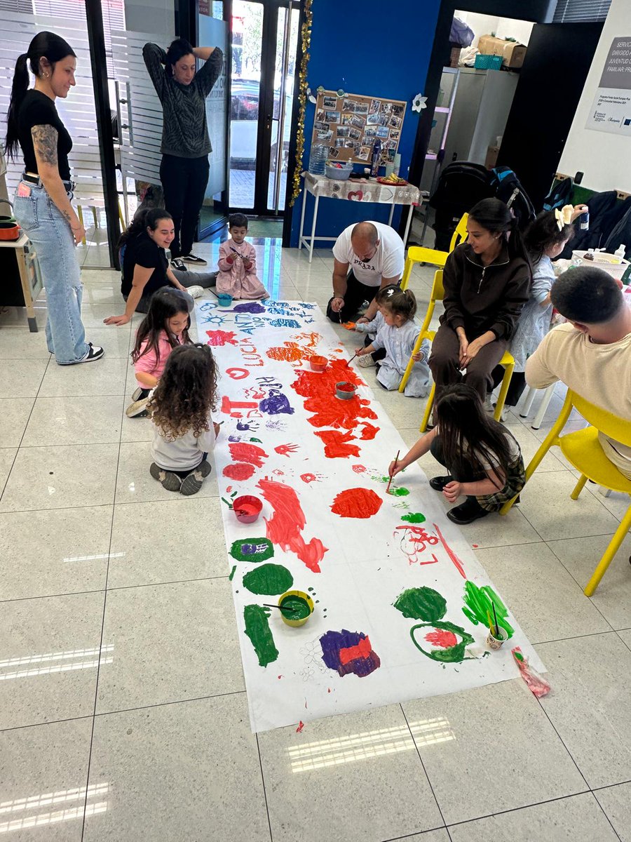 FAGAVALENCIA's tweet photo. Sarsalé Patraix: Inicio del acompañamiento educativo. El mes de Marzo comenzamos de forma habitual el acompañamiento educativo,esperado con gran interés por todas las familias. Ya en marcha con una gran ilusión. #UE
#kumpania
#ikumpania
#pueblogitano
#PFSE+CV21-27
#gva https://t.co/ILIxNyc38U