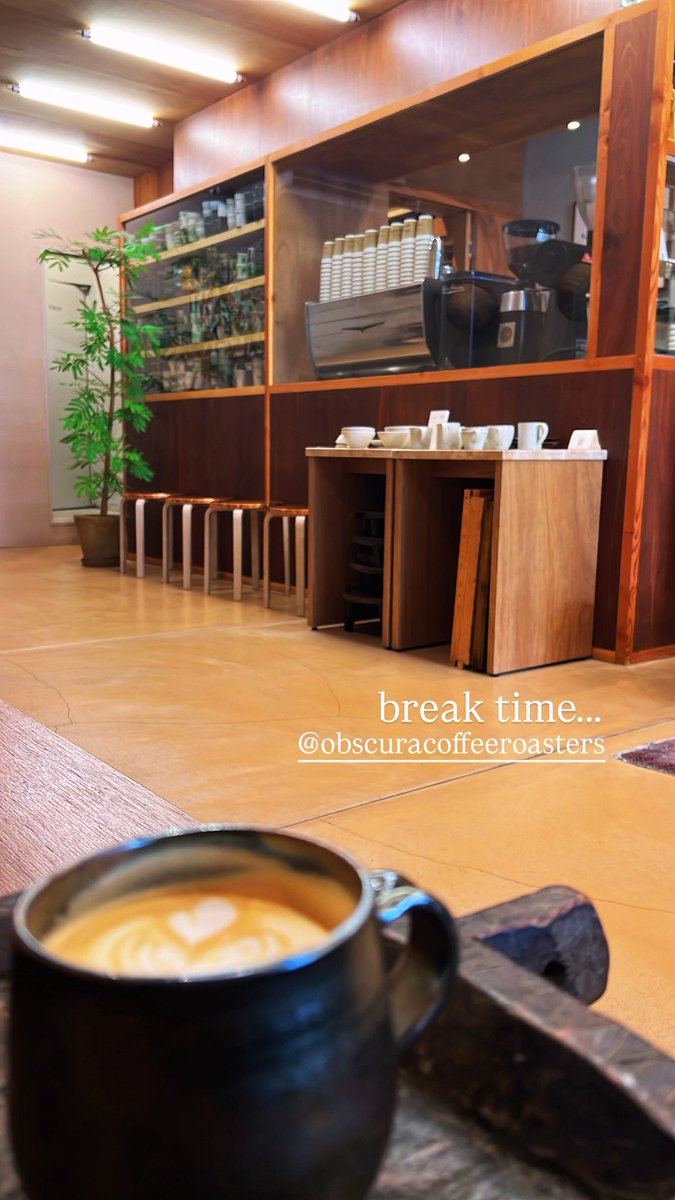 またこのコーヒー屋さんに行った。
静かで良い。
コーヒーもうまい。