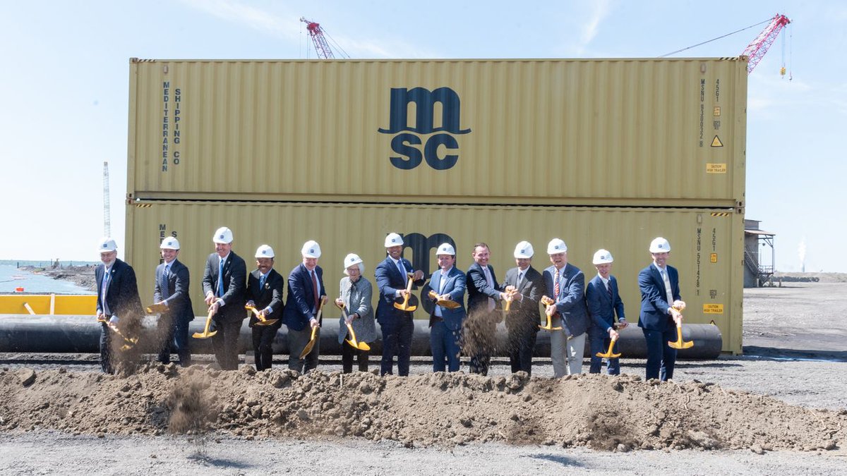 WorldCargoNews's tweet image. 🎉 Construction begins on Sparrows Point Container Terminal: tinyurl.com/3dbnj4te 
@TradePointATL 
#Ports #USPorts #Logistics #SupplyChain #WorldCargoNews