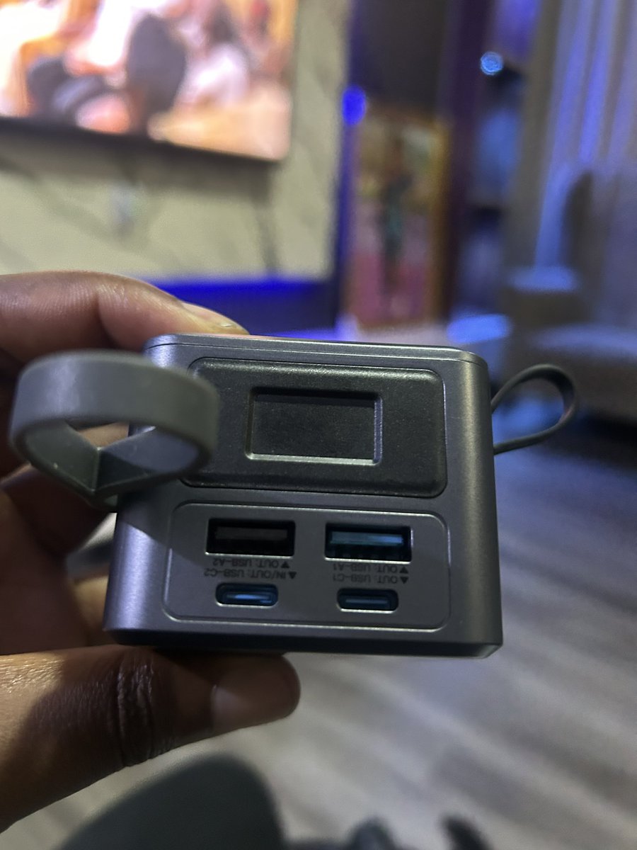 Val_Gadget's tweet photo. Rate the power bank - 300pcs available 

-45,000

Can power laptops- phone and camera https://t.co/m8gQzlkEXg