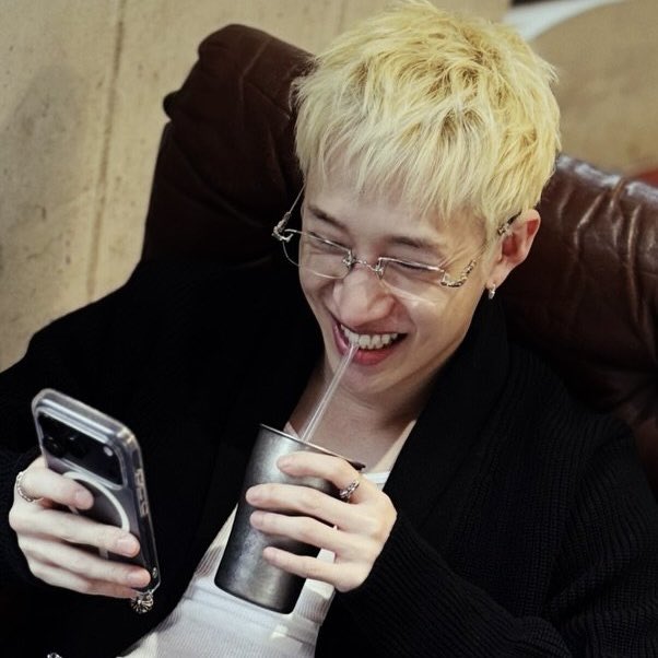 HIS SMILE 😭 it’s so fucking over for me
