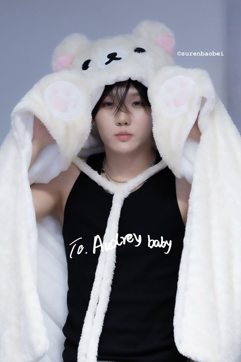 surenbaobei's tweet photo. 260502.  MODYSSEY APPLEMUSIC FANSIGN

🥰🥰

#SUREN #수런 #薛苏仁 #シュエスーレン #MODYSSEY #모디세이 https://t.co/pv1PIkHG1n