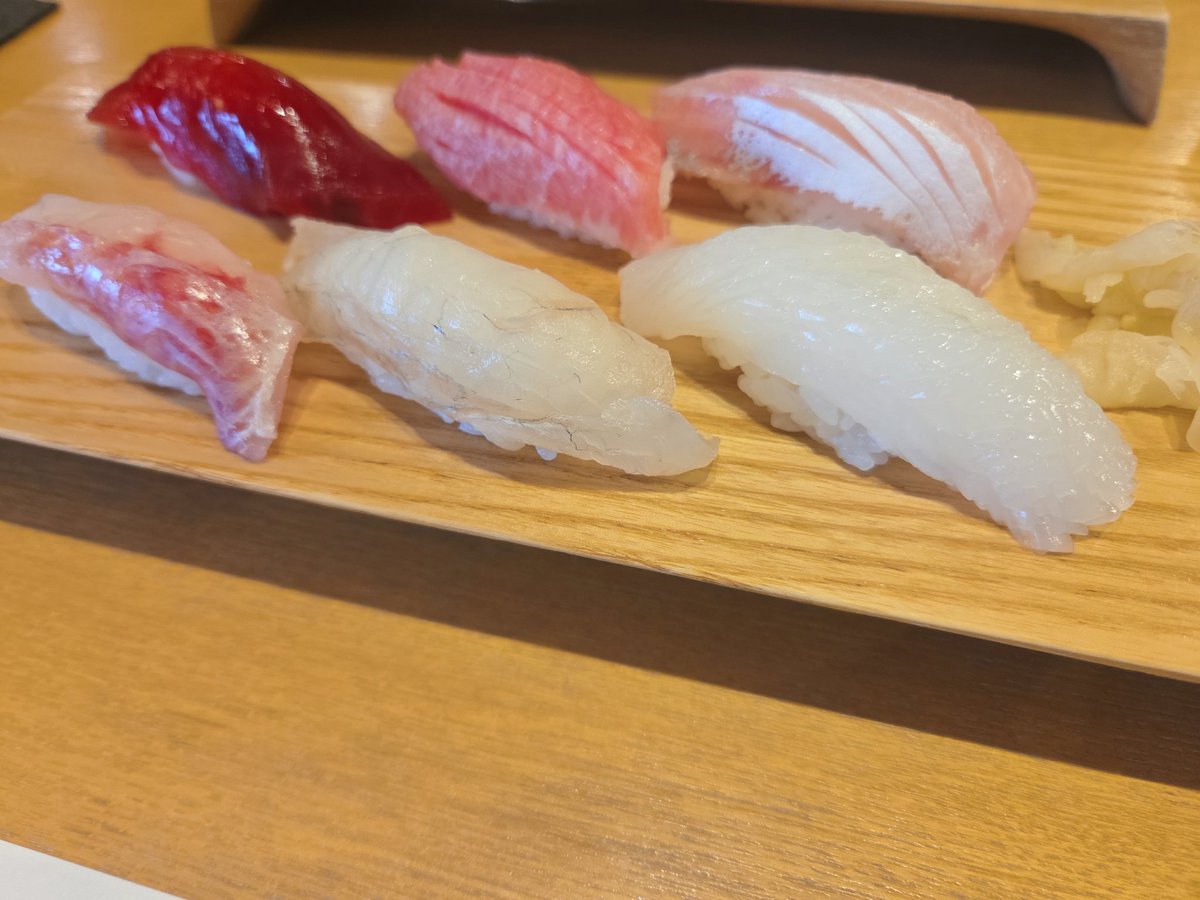 sle_2525's tweet photo. うまうま魚😋 https://t.co/pdIsYt8n73