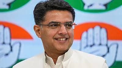 सचिन पाइलेट का केरल दौरा इस चुनाव में चर्चा का बड़ा कारण बन गया है।

9 मार्च से 9 अप्रैल तक करीब 25 दिन में रहकर उन्होंने ज़मीन पर जमकर काम किया—लगभग 65 प्रत्याशियों के लिए लगातार प्रचार, दिन-रात दौरे और हर जिले में सक्रिय मौजूदगी।

2021 में जहां सिर्फ 41 सीटों पर सिमट गई थी और