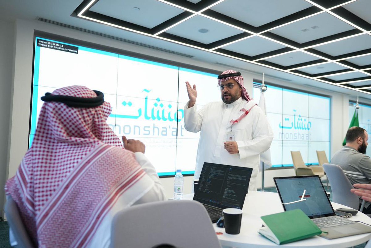 NELC_SA's tweet photo. أسهم المركز في #هاكاثون_تقنيات_التعليم_والتقويم بتقديم الدعم عبر جلسات إرشادية، والعمل على تحكيم وتقييم المشاريع، بالإضافة لتمكين المشاركين في البيئة التجريبية للذكاء الاصطناعي في التعليم الرقمي AI SandboX https://t.co/VgvVdIkNBD