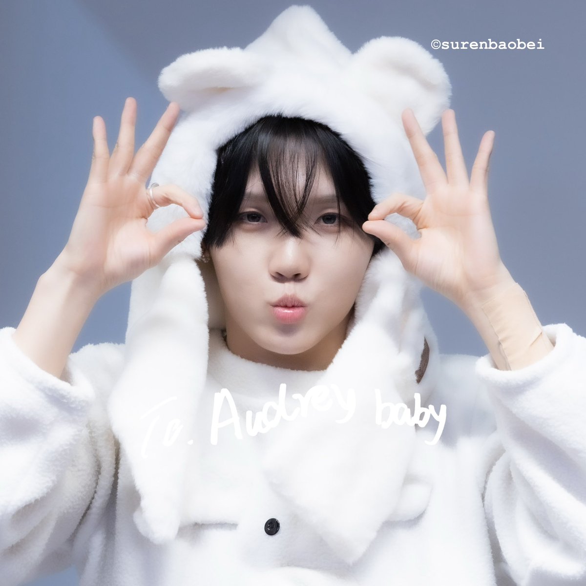 surenbaobei's tweet photo. 260502.  MODYSSEY APPLEMUSIC FANSIGN

北极熊 🐻‍❄️

#SUREN #수런 #薛苏仁 #シュエスーレン #MODYSSEY #모디세이 https://t.co/AWBou81EGZ