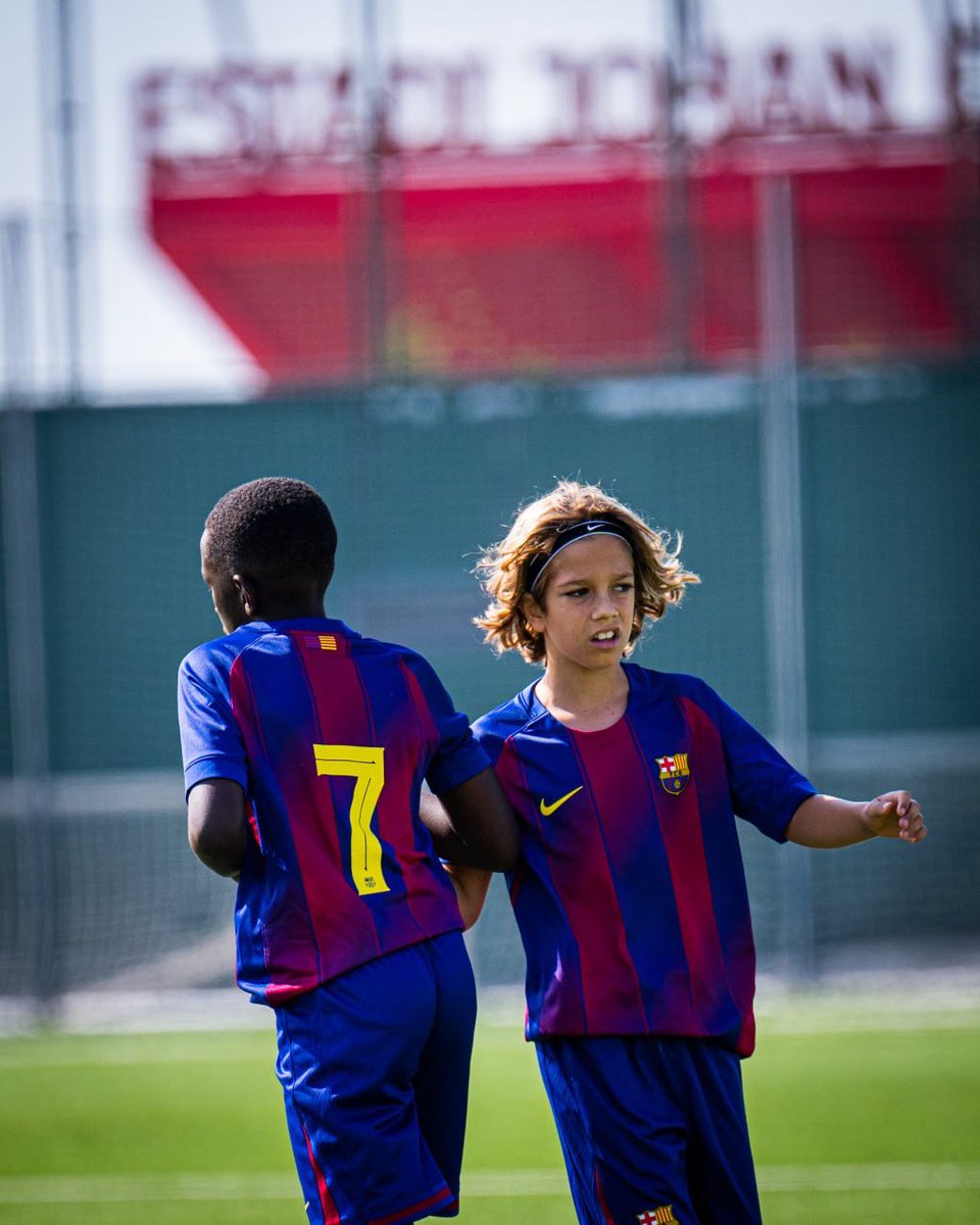 FC Barcelona - Masia tweet media
