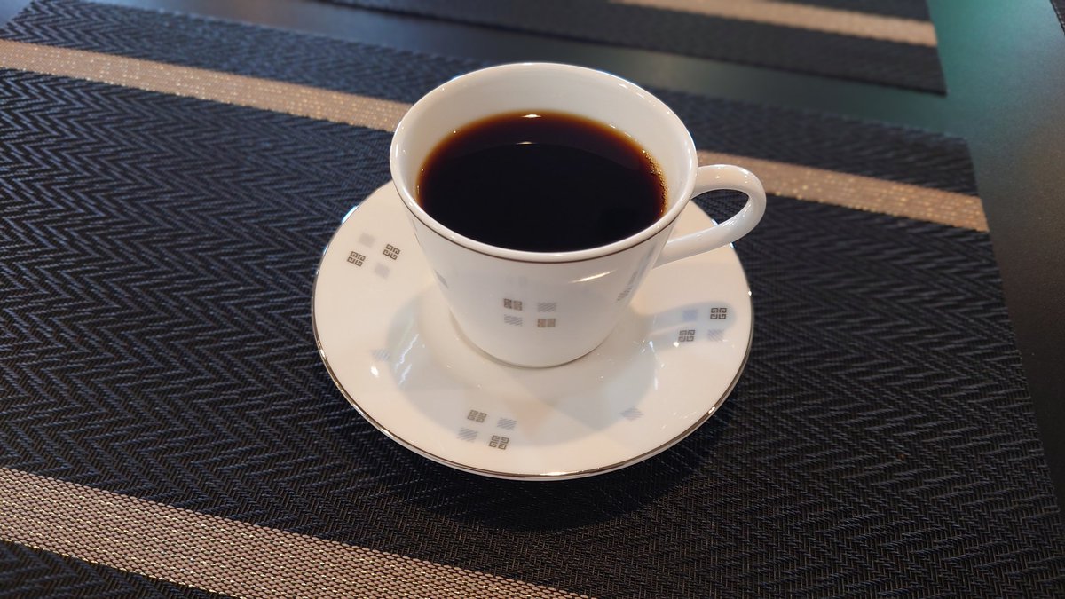 miarii's tweet photo. 260504午後3時半
閉店間際の #BLACKACafe に伺ってコーヒータイム。
この一杯に癒されました。 https://t.co/t3fsQIRVCz