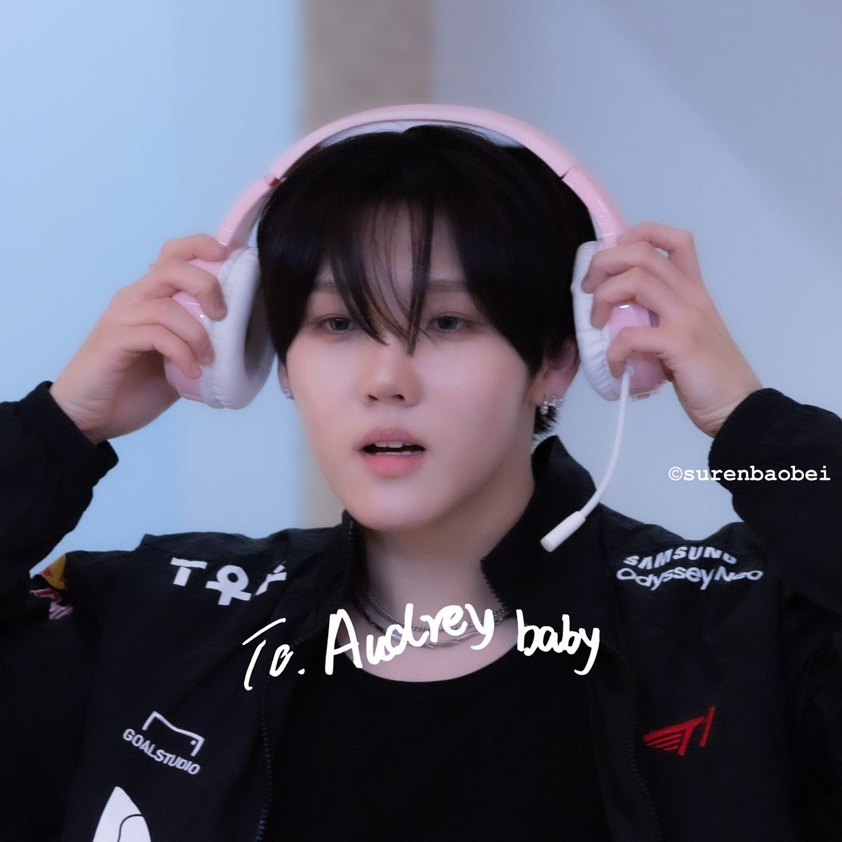 surenbaobei's tweet photo. 260502.  MODYSSEY APPLEMUSIC FANSIGN

🎧🩷

#SUREN #수런 #薛苏仁 #シュエスーレン #MODYSSEY #모디세이 https://t.co/dxPKgTN4zj