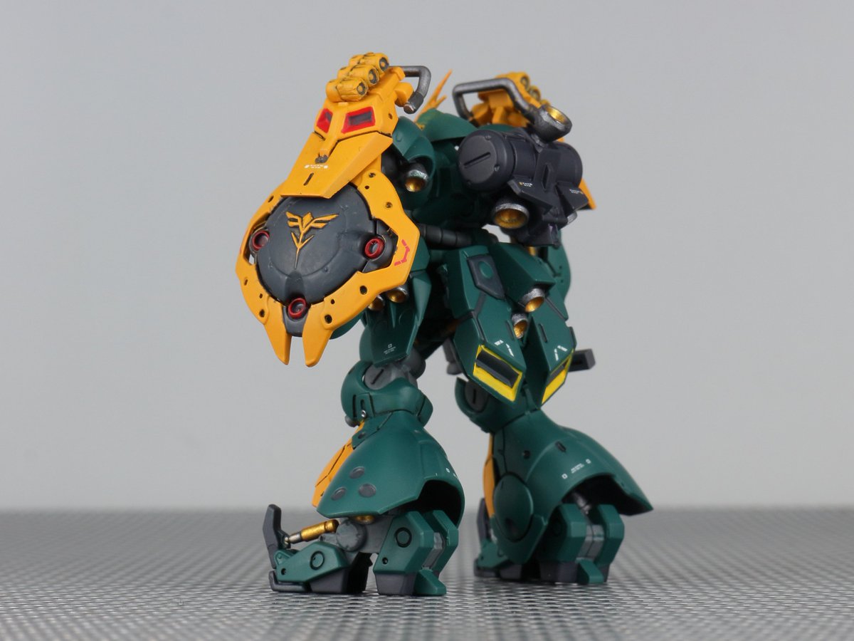 ガンダムアーティファクト6 ヤクト・ドーガ（ギュネイ機）完成。 細い