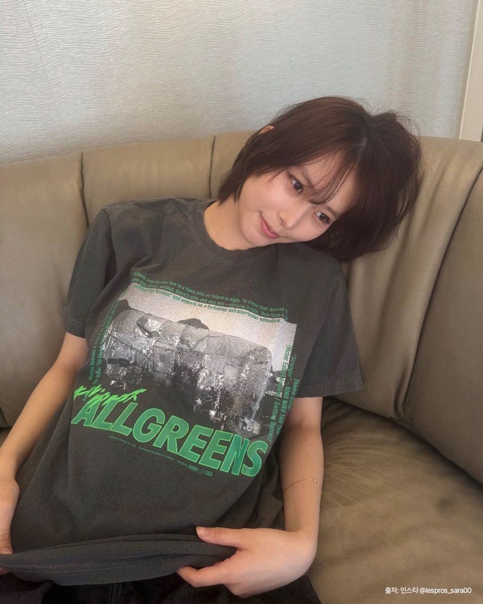 earlybirdpic's tweet photo. 미나미 사라도 입었던 그 티셔츠💚
<올 그린스> N차 관람 이벤트!

N차 하고 CGV 앱에서 '응모하기' 클릭!
추첨을 통해 한정판 굿즈를 드립니다

🎁 일본 한정 콜라보 티셔츠+캡모자
🎁 배우 싸인 2절 포스터

#올그린스 #5월6일개봉
#미나미사라 #데구치나츠키 #요시다미즈키 https://t.co/aA4ohRXF40