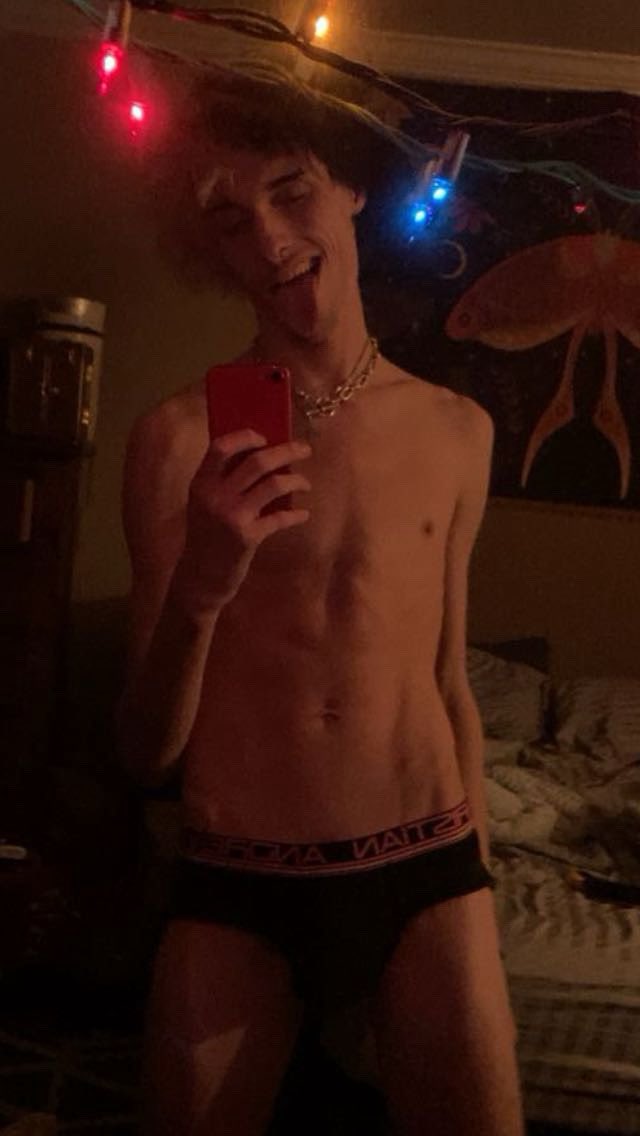 d13sl0wly's tweet image. Goony #bate #gooner #findom #hung