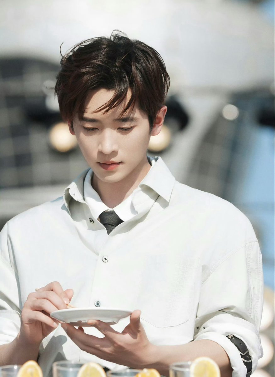 휘샹 tweet media
