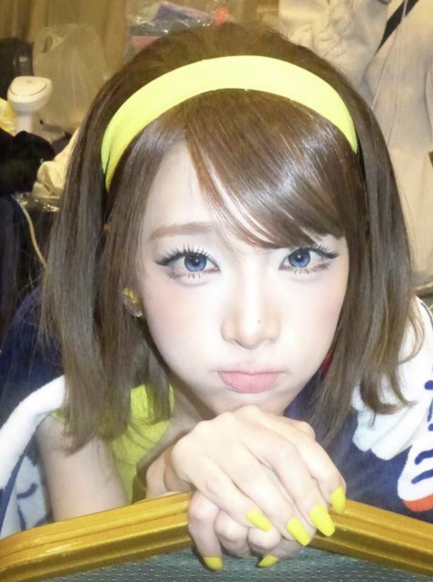 롱 tweet media