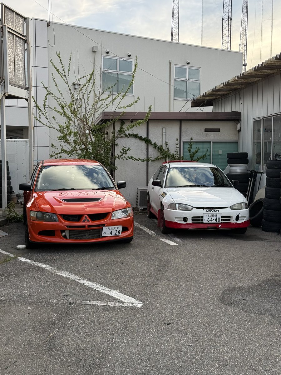 よだいち tweet media